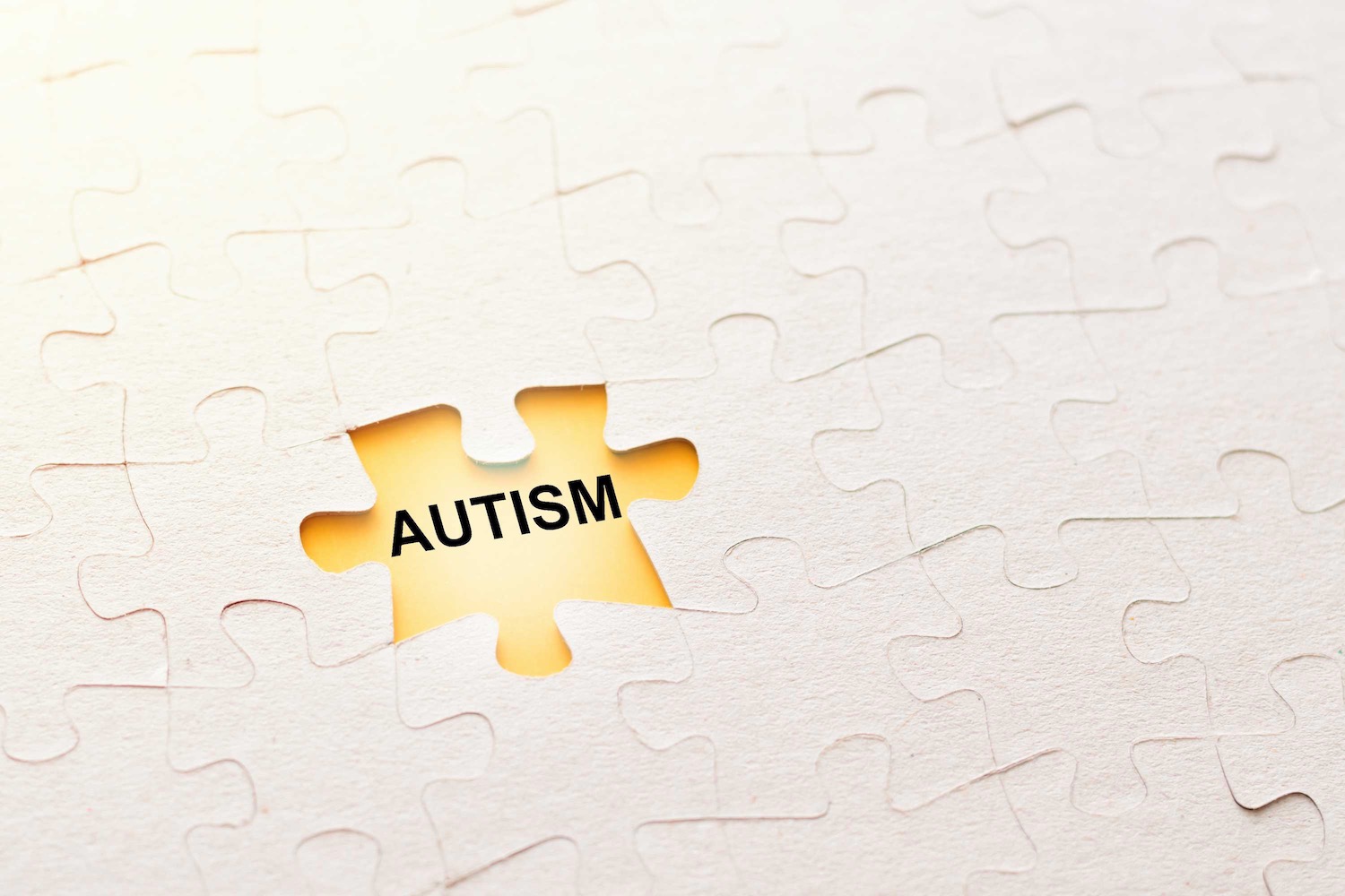 Autism надпись